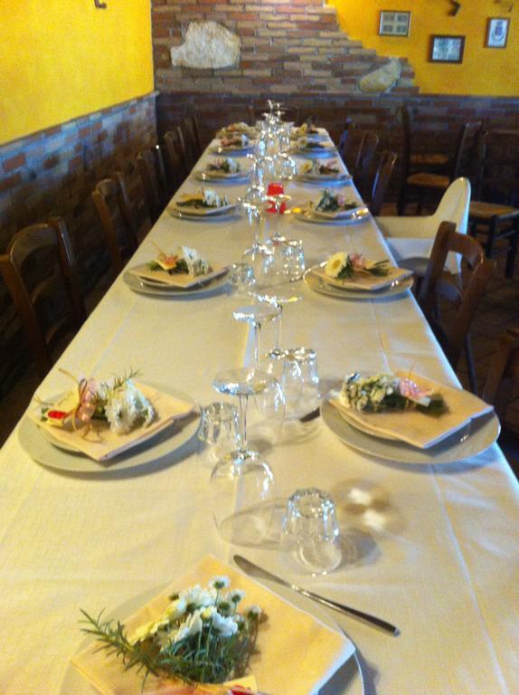 Albergo Trattoria Dazze Marcheno Exterior foto